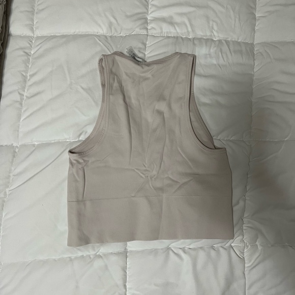 Athlete Aurora Cropped Ribbed Tank - Picture 4 of 5